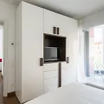 Roggia By Quokka 360 - Centrally Located Flats With Parking شقة لوغانو