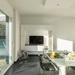 شقة Roggia By Quokka 360 - Centrally Located Flats With Parking *