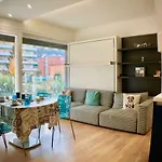 شقة Roggia By Quokka 360 - Centrally Located Flats With Parking لوغانو