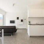 Roggia By Quokka 360 - Centrally Located Flats With Parking * لوغانو