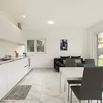 Roggia By Quokka 360 - Centrally Located Flats With Parking *