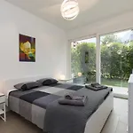 Roggia By Quokka 360 - Centrally Located Flats With Parking لوغانو