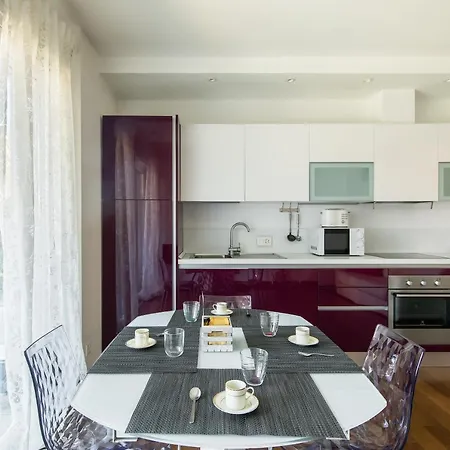 Roggia By Quokka 360 - Flats With Parking Space Апартаменты *