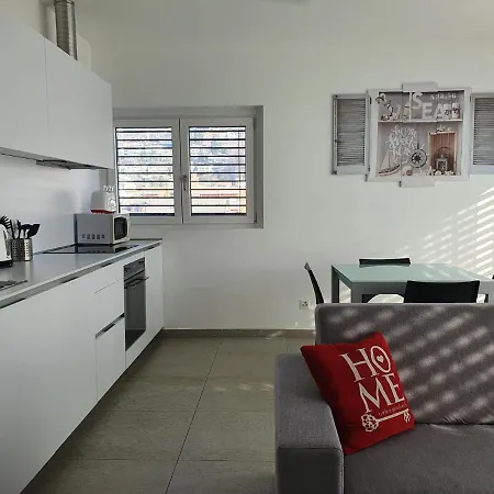 Apartman Roggia By Quokka 360 - Flats With Parking Space *
