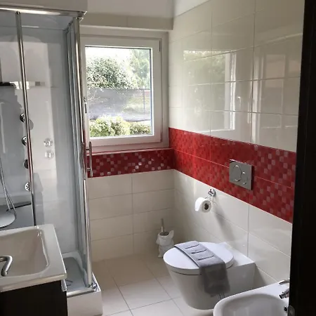 Roggia By Quokka 360 - Centrally Located Flats With Parking Apartmán *