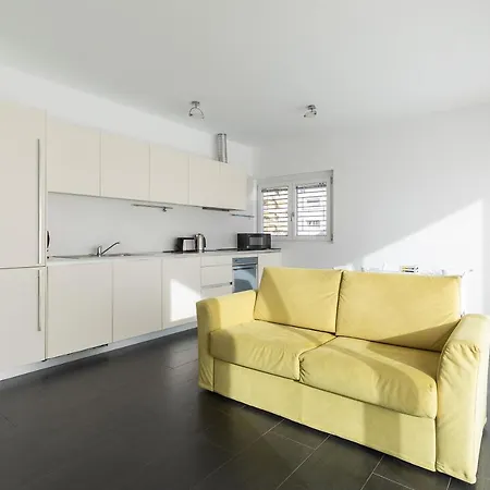 Апартаменты Roggia By Quokka 360 - Flats With Parking Space