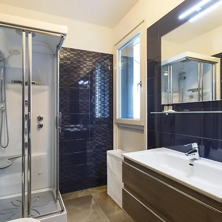 Roggia By Quokka 360 - Flats With Parking Space Lägenhet *